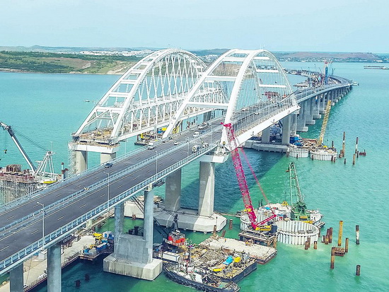 На Украине объяснили, почему разрушится Крымский мост