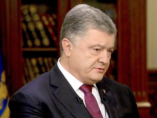 Украинский телеканал подаст в суд на Порошенко после спора с Зеленским