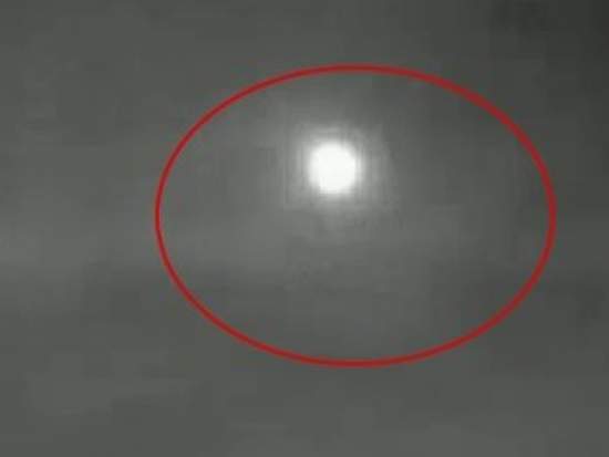 Очевидцы засняли на видео летящий метеорит в Краснодарском крае