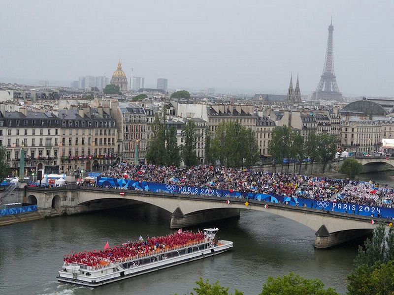 В Париже прошла церемония открытия летней Олимпиады-2024