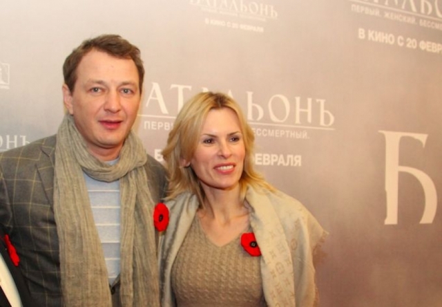 С бывшей женой отношения у актера остались дружескими: Круцко продолжила работать агентом и директором Башарова.