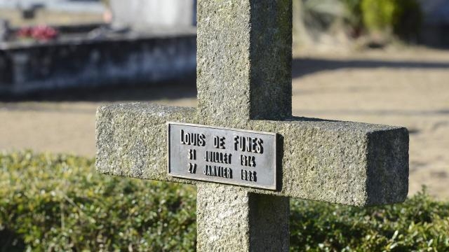 Луи Де Фюнес скончался 27 января 1983 года от сердечного приступа на 69-м году жизни во французском городе Нант.