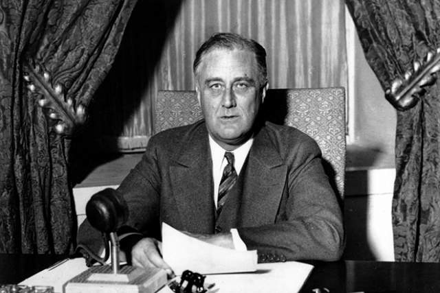 Состояние здоровья не помешало ему сделать блестящую политическую карьеру: через семь лет после болезни он стал губернатором штата Нью-Йорк, а в 1932 году- президентом Соединенных Штатов. 