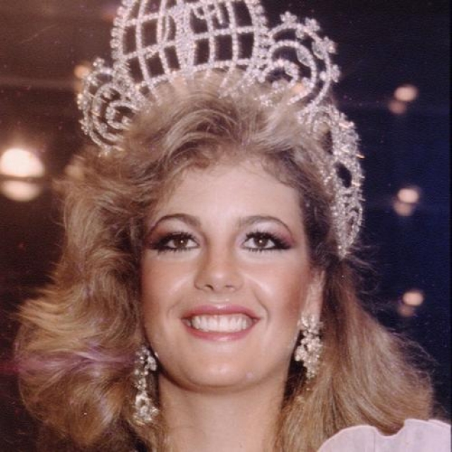 Ирене Саэс, Венесуэла. «Мисс Вселенная — 1981». 19 лет, рост 178 см.