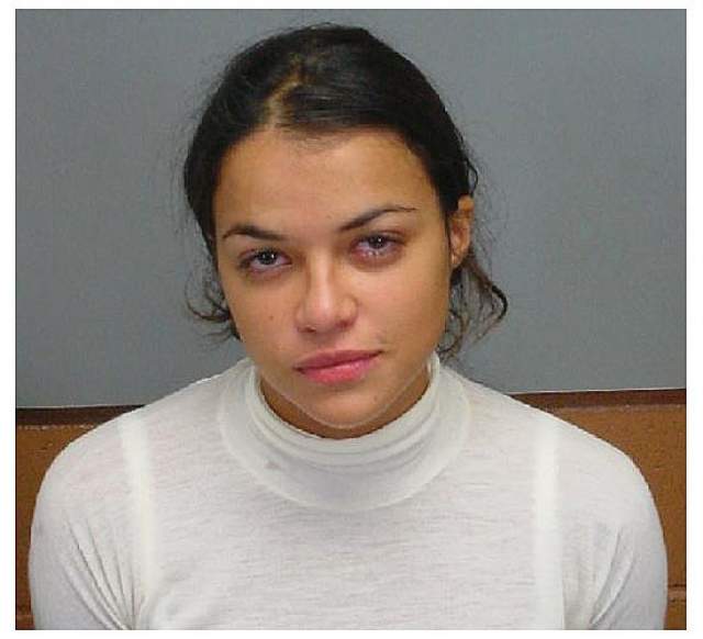 Мишель Родригес. В 2005 году актриса была поймана за рулем в пьяном виде, после чего ее приговорили к общественным работам.