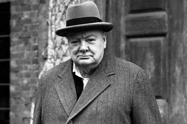 "Как мне это все надоело" ("I’m bored with it all") - Уинстон Черчилль, 1874-1965. Черчилль провел Британию через ужасы Второй мировой войны и после завершения ее продолжил активную социально-политическую деятельность. Неудивительно, что на смертном одре политик признался в истинных чувствах.