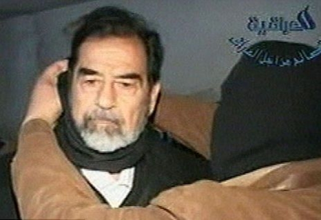 Солдаты обнаружили Хусейна прятавшимся в "паучьей дыре" в земле рядом с его родным городом. Он был арестован, а в 2006 году приговорен к смертной казни за убийство 148 иракцев в 1982 году, когда он учинил резню в ответ на покушение.