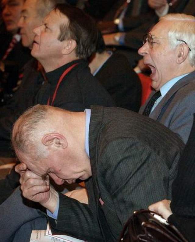 Участники съезда Коммунистической партии России в агрокомбинате "Московский" 2008 год. 