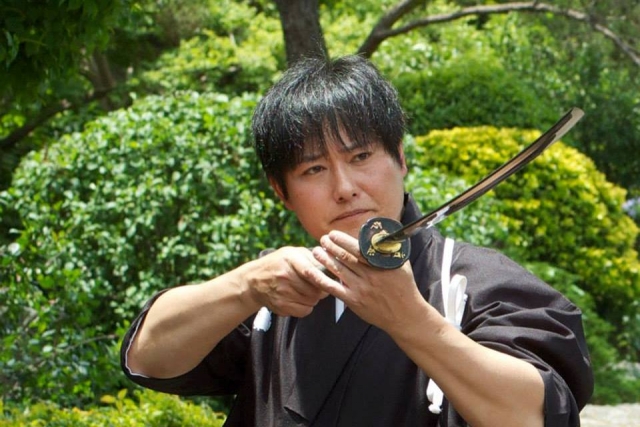 Самурай Исао Мачии. Японец ошарашивает публику своими невероятными навыками владения мечом.