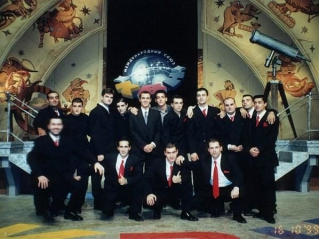 Команда "Новые армяне" была основана в 1994 году, после чего много раз оказывалась в финале Высшей лиги КВН.