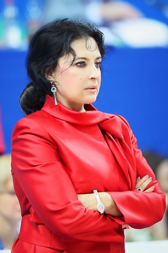 С 2008 Ирина Винер — президент Всероссийской федерации художественной гимнастики. А еще женщина занимается политикой - 6 февраля 2016 года она была избрана в Высший совет партии "Единая Россия".