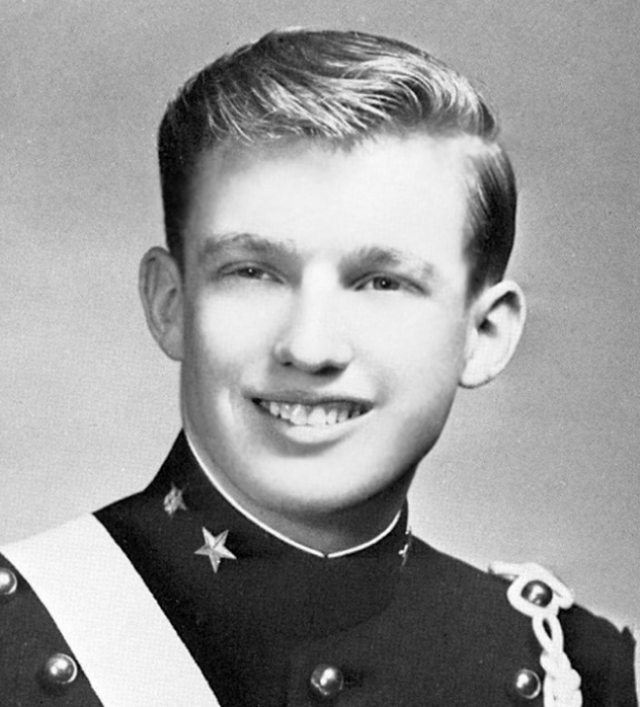45 президент США Дональд Трамп в годы своей учёбы в военном училище.