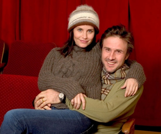 Между пятым и шестым сезоном “Друзей” Кортни вышла замуж за актера Дэвида Аркетта, с которым познакомилась на съемках триллера "Крик" в 1996 году.