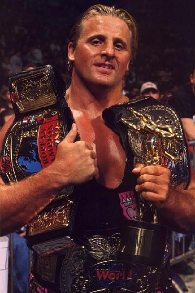 Оуэн Харт. Известный канадский профессиональный рестлер выступал в нескольких федерациях рестлинга, таких как NJPW, WCW, WWF.
