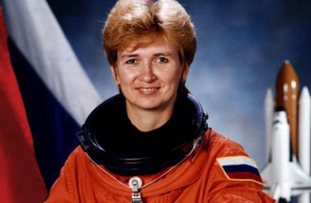 Следующей в довольно коротком списке "Женщины-космонавты СССР и России" стала Елена Кондакова.
