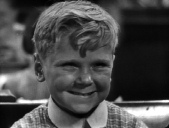 Джеки Купер. Мальчик был номинирован как "Лучший актер" в возрасте 9 лет (за роль в фильме "Скиппи"). После этого, 1950-х годах, актер снимался в различных телешоу и сериалах, среди которых "Полицейская история", "Железная сторона" и "Она написала убийство".