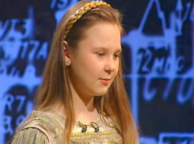 Пелагея. Уже практически никто не помнит, но в 1996 году 10-летняя певица участвовала в "Утренней звезде". Причем она прошла на него, обойдя правила.