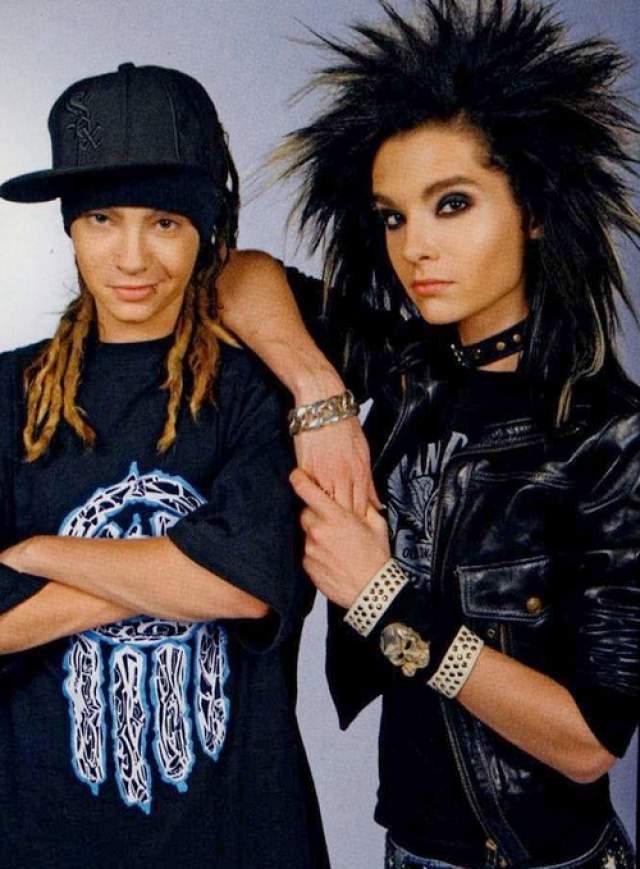 Том и Билл Каулитцы. Немецкая группа Tokio Hotel под предводительством братьев-близнецов со странным имиджем в нулевых завоевала мировую популярность.