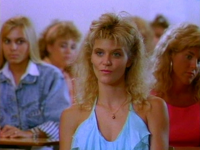 В итоге ей все-таки удалось пробиться на большой экран. В 1990 году она снялась сиквеле "Молодые стрелки 2", затем была роль в одном из сезонов сериала "Полиция Нью-Йорка".