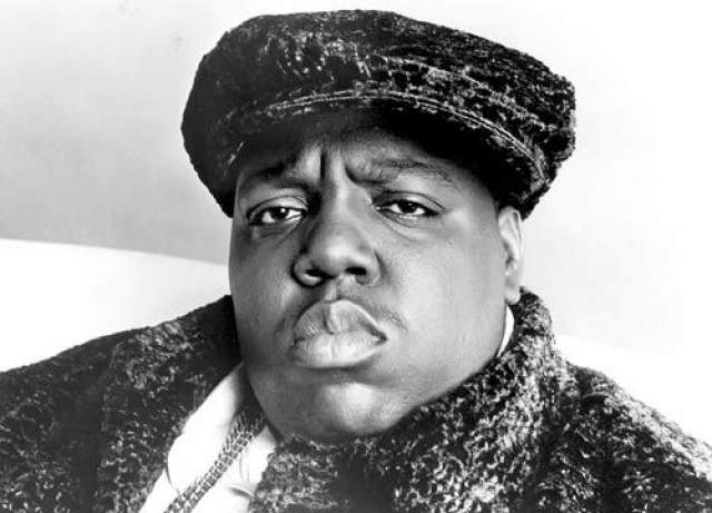 Кристофер Джордж Лейтор Уоллес (Notorious B.I.G), 9 марта 1997  Американский репер, выступавший под псевдонимом Biggie Smalls, Frank White и, наиболее известный, как The Notorious B.I.G. Являлся лидером хип-хопа Восточного побережья. 