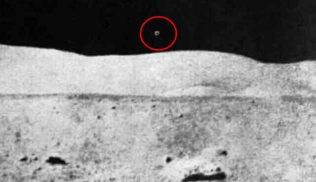 Странный объект над лунным горизонтом, снятый “Луноходом-2”.