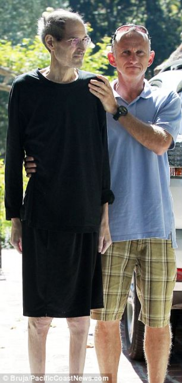 30. Смерть. 29 августа 2008 года новостной отдел Bloomberg опубликовал 17-ти страничный некролог, посвященный смерти Стива Джобса. К счастью, ошибка была быстро обнаружена.