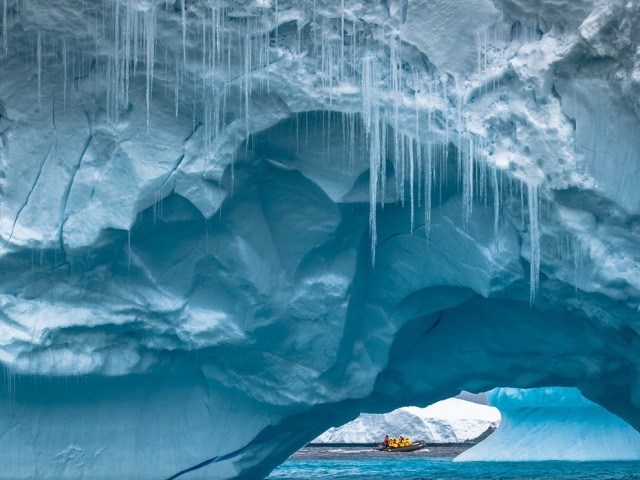 Антарктический ледник. Sam Crimmin, National Geographic Your Shot
