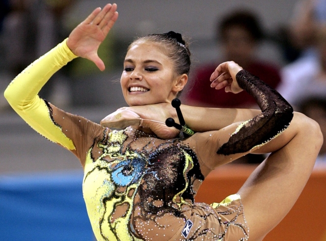Алина Кабаева. Неоднократная чемпионка Мира и Европы, олимпийская чемпионка 2004 года закончила спортивную карьеру в 2007 году.