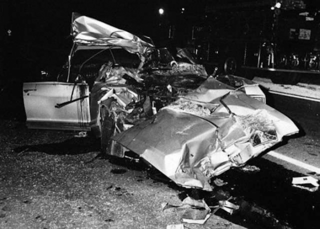 29 июня примерно в 2:25 их автомобиль столкнулся с автопоездом и залетел под него. Трое взрослых, сидевших на переднем сиденье, погибли мгновенно.