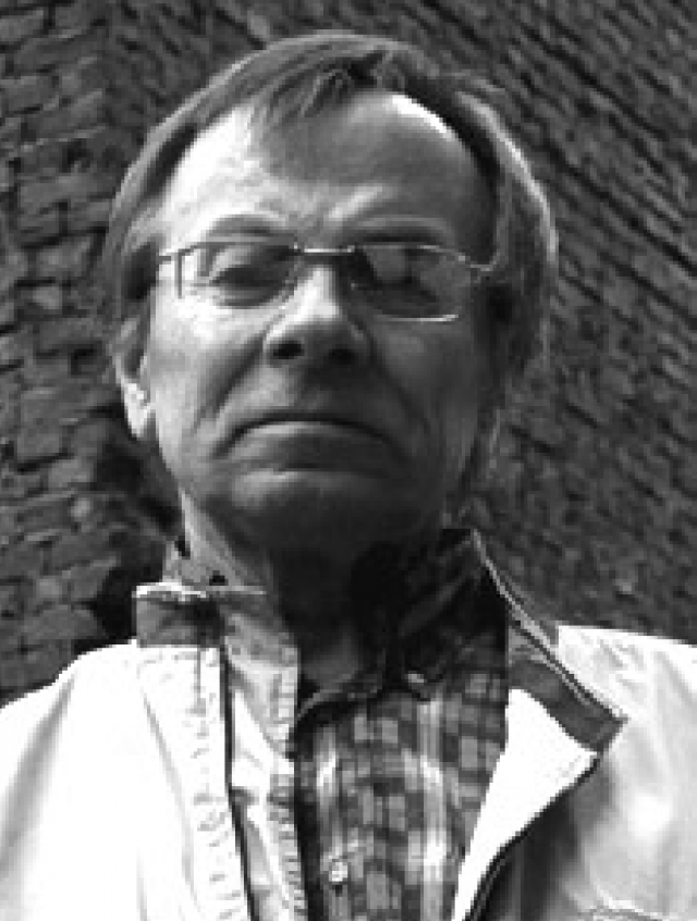 В начале 1990-х писатель стал принимать участие в жизни ленинградского гей-сообщества, а в 2005 году вышел его роман "Сетка" о любви двух заключенных. По словам Трифонова, книгу хотел экранизировать Никита Михалков, но что-то не удалось.