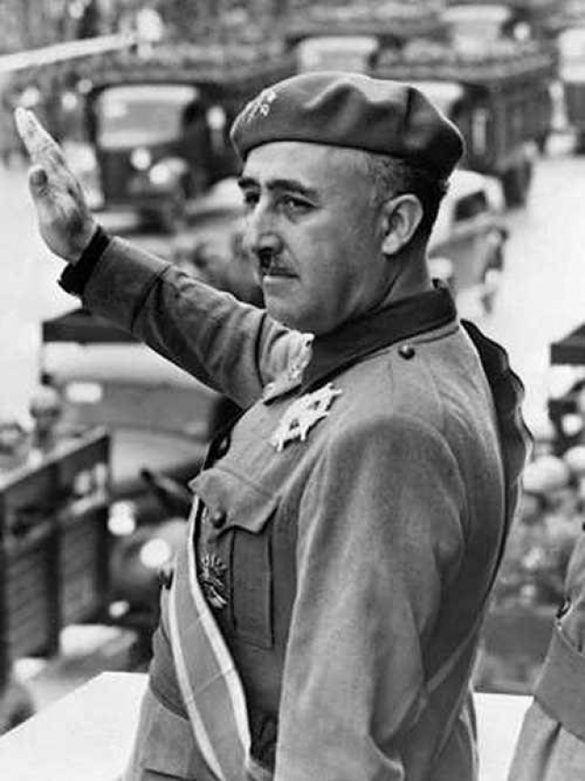 Франсиско Франко (1892-1975). Диктатор правил Испанией с 1939 года до своей смерти. Все его оппоненты подвергались жесточайшей цензуре, многих ждали политические концлагеря, также Франко узаконил смертную казнь для людей, выступавших против него.