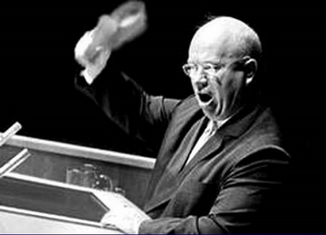 Один из самых распространенных мифов о Хрущеве  - это то, что 12 октября 1960 года во время заседания 15-й Ассамблеи ООН он снял с себя ботинок и стал стучать им по столу, обещая в очередной раз показать Западу "кузькину мать". Есть даже множество фотоподделок (на фото одна из них).