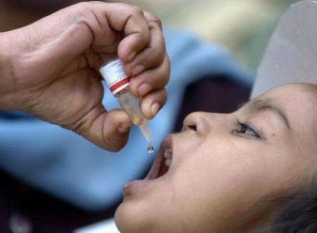 До конца 50-х годов XX века полиомиелит был грозной болезнью, эпидемии которой в разных странах уносили многие тысячи жизней. Из числа заболевших около 10% погибали, а еще 40% становились инвалидами. 