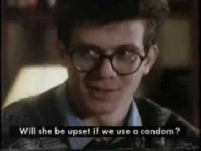 Первая телевизионная реклама презервативов в США вышла 17 ноября 1991 года.