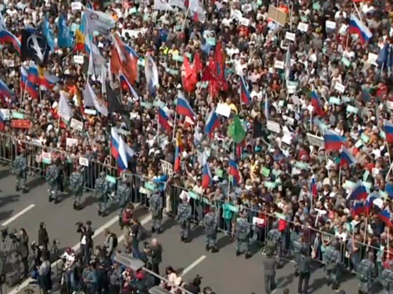 Прямые трансляции митинга москва. Демонстрация в Москве сейчас прямой эфир. 20 Тысяч человек на одном фото. Митинг сегодня в Москве прямой эфир. Митинг в России сегодня прямая трансляция.