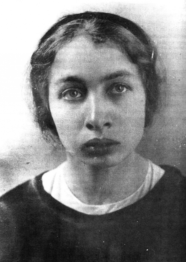 Каплан была арестована тут же, на трамвайной остановке на Большой Серпуховской улице. Арестовавшему ее рабочему Н. Иванову она заявила, что стреляла в Ленина.