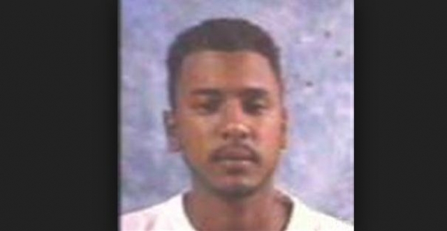 Родригеса упекли в тюрьму на небольшой срок, за относительно небольшое правонарушение не связанное с основной деятельностью. Сейчас он живет на Доминике со своей семьей, вне досягаемости судебной системы США.