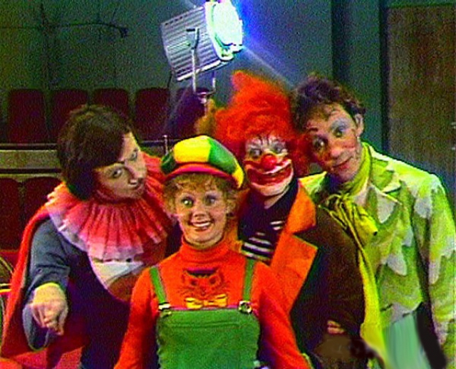 В 1978 году "АБВГДейка" вновь появилась на экранах, но с другими клоунами - их сыграли цирковые артисты: Ириска, Клепа, Левушкин и Юра. В 1984 году состав вновь обновился - из "старичков" остался Клепа, компанию ему составили Аксюта, Костя и Собака-друг человека.