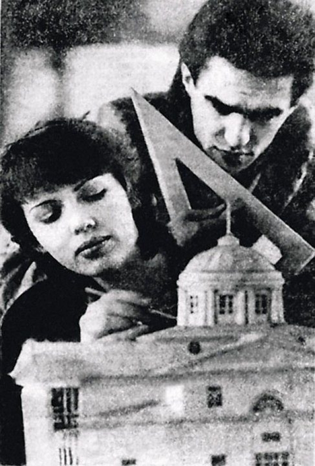 Вячеслав Бутусов с первой женой - студенты Свердловского архитектурного института.