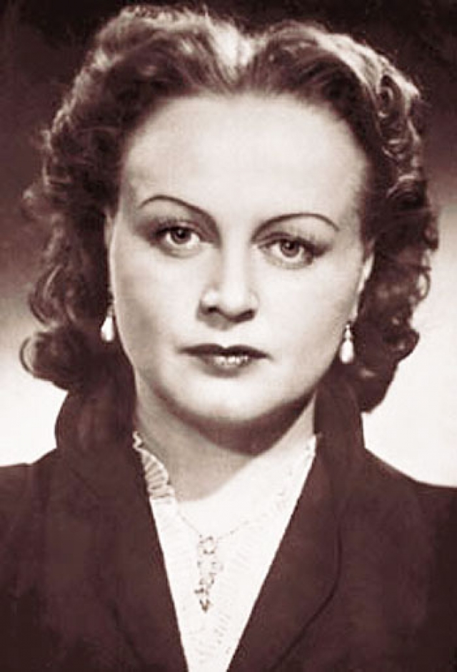 Татьяна Окуневская. Известнейшую актрису в 1946 году отправили на гастроли в Европу, где она повстречала югославского лидера Иосипа Броз Тито.