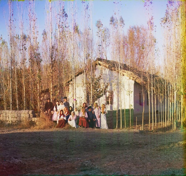 Крестьяне на переселенческом хуторе в Надеждинском поселке.