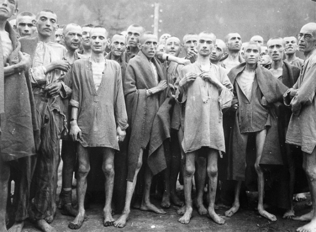 Любопытно, что фюрер никогда не посещал концентрационные лагеря, хотя его подчиненные часто снабжали его “фильмами”, снятыми там.
