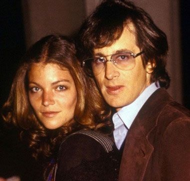 Стивен и Эми Ирвин Спилберг. Знаменитый режиссер приметил свою будущую жену Ирвин в 1977 году, когда та пришла пробоваться на роль и сразу сделал предложение.