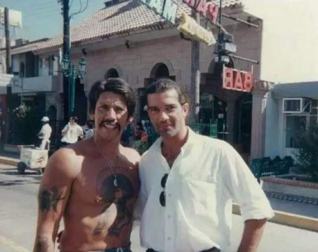 Дэнни Трех и Антонио Бандерас на сьемках фильма "Отчаянный", 1994 год 