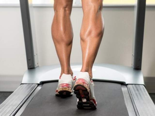 Для совершения одного шага требуется работа 200 мускулов.