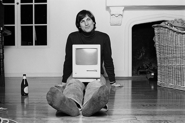 20. Миллионы. Когда компьютер Apple II приобрел популярность, Стиву было всего 25 и он стал одним из самых молодых миллионеров своего времени.