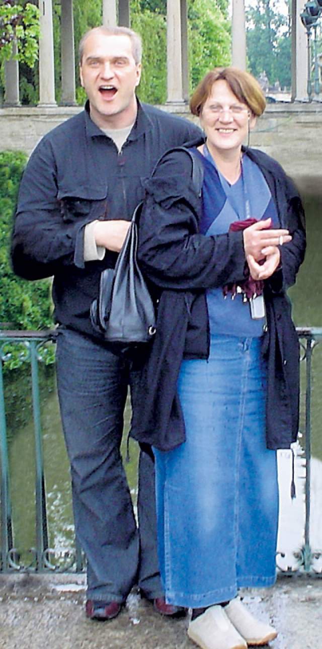 Александр Балуев и гражданка Польши, журналистка Мария Урбановская, десять лет состояли в романтических отношениях перед тем, как в 2003 году оформить их официально. В том же году появилась на свет их дочь, Мария-Анна.