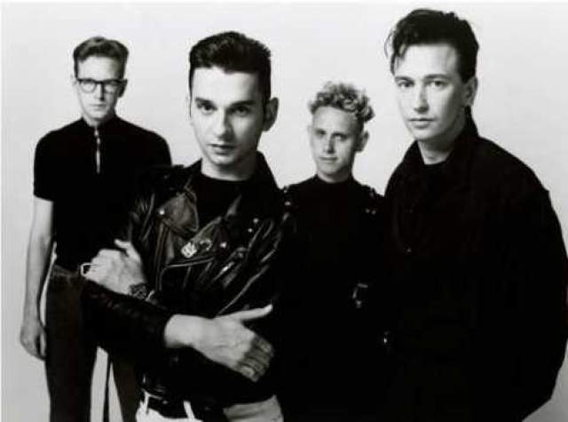 Depeche Mode. Британский музыкальный коллектив собрался еще в 1980 году и со своими успешными сочетаниями электронной и рок-музыки быстро взобрался на олимп, с которого не думает спускаться.