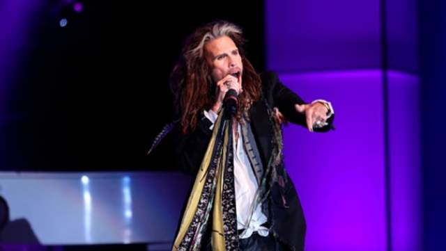 25 июня 2018 года Стивен Тайлер обьявил о роспуске группы Aerosmith после прощального тура , а москвичи до сих пор вспоминают историю, произошедшую в предверии концерта в Москве на Лубянской площади 5 сентября 2015 года.