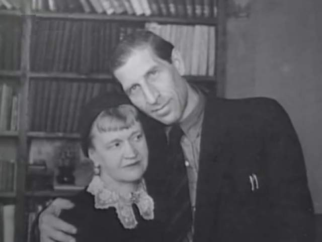 Сергей Филиппов с женой, писательницей Антониной Голубевой.